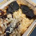 川ばた - お土産は松茸御飯。