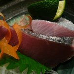 萌えぎ - お造り（ヨコワトロ炙り、カンパチ）