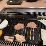 焼肉ホルモン にくろう ひので苑 - 