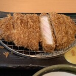 渓仁会円山クリニック - トンカツが厚くて美味しい！トンカツはやっぱりカラシがよく合います。