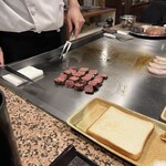 鉄板焼ステーキ 一ッ葉ミヤチク - 