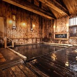 Tsuta Onsen Ryokan - 大浴場（公式HPより引用）