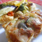 ル・パン・サクレ - ラタトゥイユとイベリコ豚のタルティーヌ＆野菜のカレードッグ