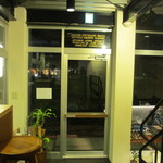 NOZY COFFEE - 店内　入り口