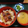 Takagi Suisan - 令和5年8月
                ランチタイム(10:00〜15:00)
                サービスランチうな丼 850円
                うなぎ2切れ、しじみみそ汁、漬けもの