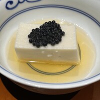瓢嘻 新橋店 - 胡麻豆腐キャビアのせ