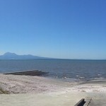 パウロ - お店からそう遠くない場所から見る島原半島です。