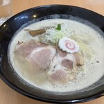 吉風  - 鶏豚骨ラーメン　¥800