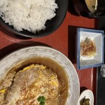 Kogane - 室蘭のかつ丼はご飯とアタマが別。これってかつ煮定食では？→いやかつ丼です笑。