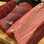 創作料理 泉み - 本マグロ　かなり新鮮なまぐろです☆