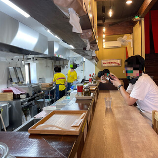 和歌山ラーメン まる岡_2