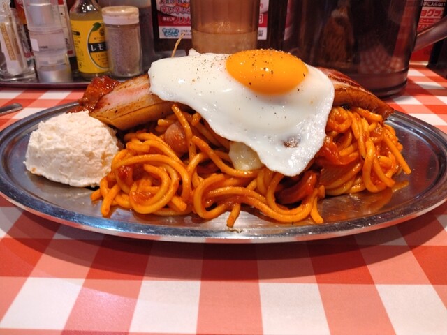 ナポリタン・メガ盛り・大王セット』by たけっちゃん : スパゲッティー