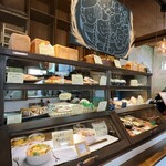 ひがしやまマーケット BREAD＆DELI - 