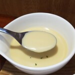 キッチン ブルー グローブ - 冷製コーンスープは濃厚です