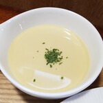 キッチン ブルー グローブ - 冷製コーンスープのアップ