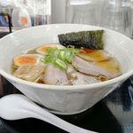 愛と情熱のらーめん屋 皐月亭 - 皐月らーめん 950円