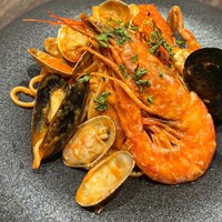 四ツ橋・新町 牡蠣と肉たらしビストロAKIRA - ペスカトーレ❤️