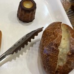 ビーバー ブレッド - カヌレ＆ツナ紫蘇チーズ