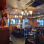 Indian ＆ Nepal Bar Laxmi - このあと、予約客が大挙して来店。早く来て正解。