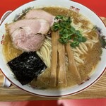 ラーメン 豚まる - 