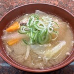 すし 銚子丸 - あら汁　何杯飲んでも無料！