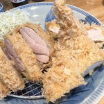 とんかつ七井戸 - ←こっち天城軍鶏モモ肉　　天城軍鶏ムネ肉はこちら→
