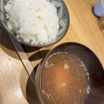 とんかつ七井戸 - ご飯とお味噌汁もめちゃくちゃ美味しい