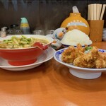 彩華ラーメン - サイカラーメン小825円＋カラアゲセット363円　※大盛りご飯の、盛りを見よ！