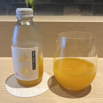 Azabu Juuban Sushi Mumei - ＊ 五種の柑橘ブレンドジュース 神保　200ml　1,200円