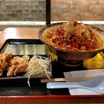 金澤味噌ラーメン 神仙 - 辛ネギ味噌ラーメン1000円、唐揚げ二個360円