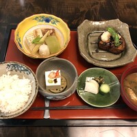 よし邑 - 信楽(日替わりランチ) よし邑 - 信楽(日替わりランチ)