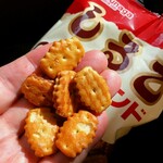 マックスバリュ - 料理写真:松永製菓｢しるこサンドクラッカー｣