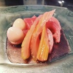 ヤッサイ モッサイ - 