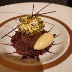 ガストロノミー ジョエル・ロブション - ピスタチオのチョコデザート