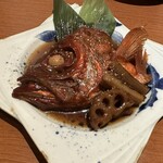 旬和食と郷土料理 季凛 - 郷土料理コース7,000円の県産天然真鯛の煮付け