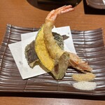 旬和食と郷土料理 季凛 - 郷土料理コース7,000円の大海老と旬野菜の天ぷら