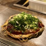 広島直送鉄板料理ともぞう - ・ともぞう焼き 刻み大葉増し