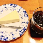 Higurashi - レアチーズケーキ アイスコーヒー