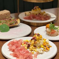 ERUTAN RESTAURANT BAR - 