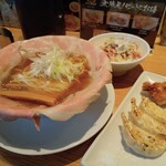 ラーメン大戦争 - 料理写真: