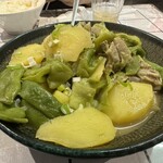 八仙菜館 - 土豆芸豆炖排骨