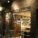 トウキョウキュイジーヌ - オシャレな佇まい