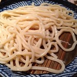 つけ麺 道 - 道・麺の下にはせいろが敷かれていた