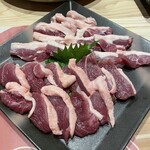 Oumikamo Ryouri Kamomura - 近江鴨の鉄板焼き。ジンギスカンの鉄板で焼くスタイル。