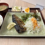 湯浅港 - 焼き魚定食(800円)
            鯖の塩焼き