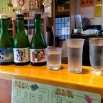 やきとり ばん - メニューにはないのですが、日本酒飲み比べ
