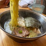 ラーメン工房 ら房 - 塩ラーメン　単品は海苔付き