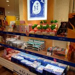 おみやげ処せんだい - 売場