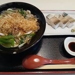 金時 - 料理写真:天ぷらうどんと鯖バッテラ