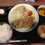 Shingu Onsen Fukunoyu - からあげ定食800円ご飯大盛り無料(2023.8.13)